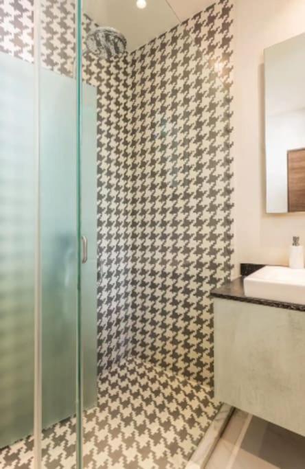 Apartment Three Bdr Luxury Centric & Private Kite